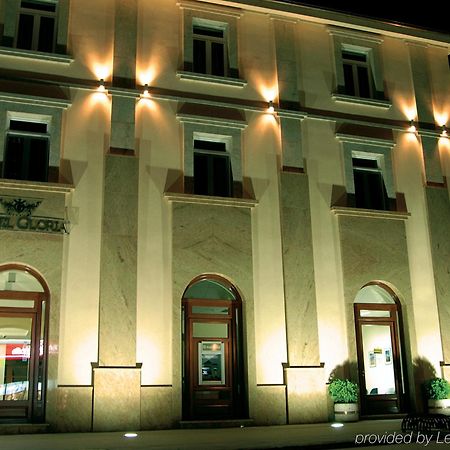 Hotel Forum Garni Subotica Buitenkant foto